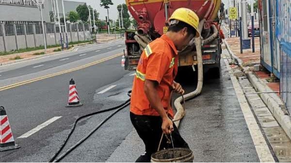 排湖风景区污水管道疏通清淤注意事项有哪些？